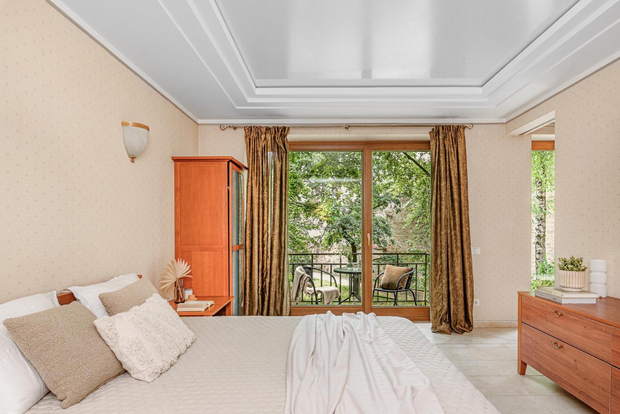 Jacuzzi Apartments X Free Parking X Self Check-In 24X7 By H&H VNO Extérieur photo
