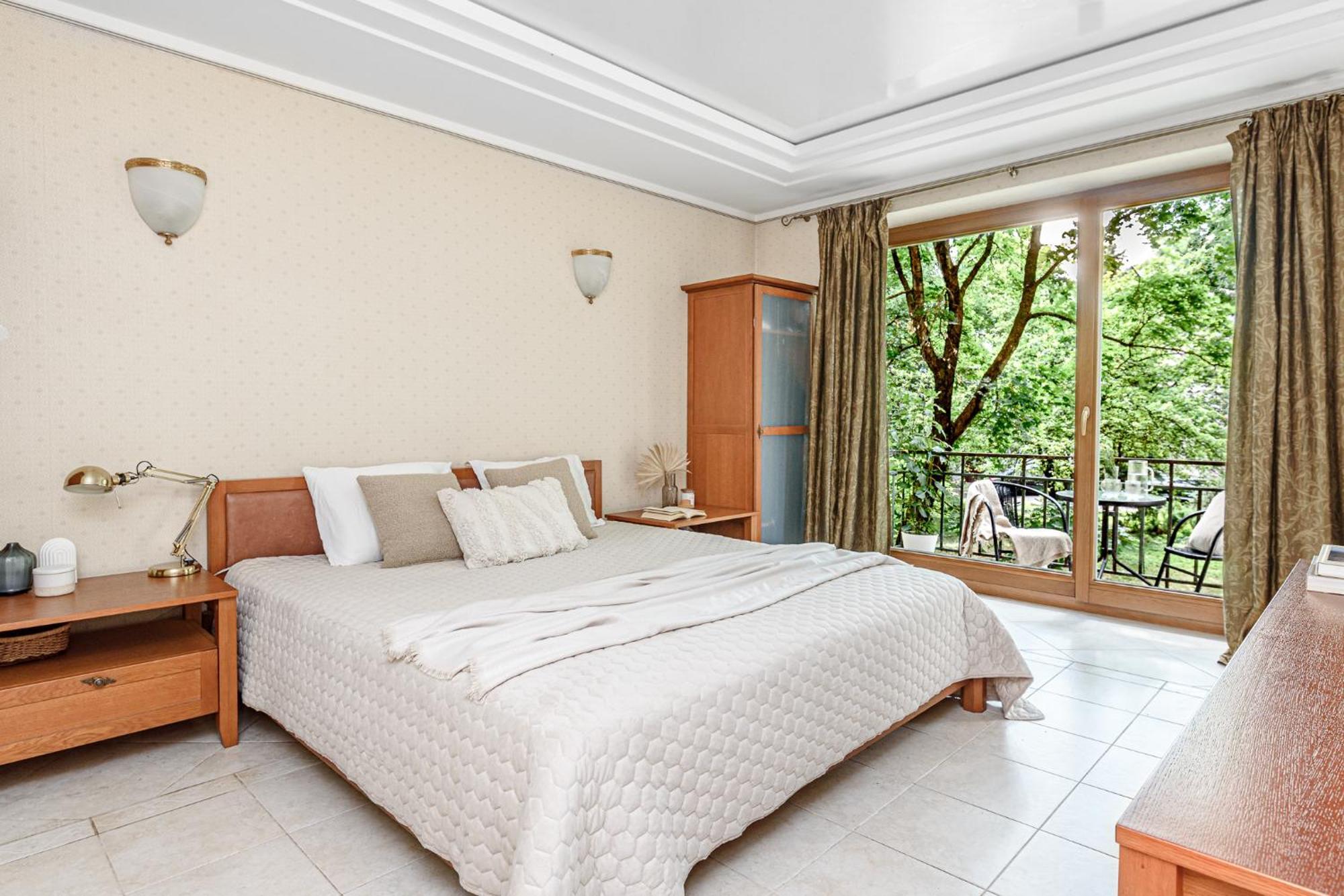 Jacuzzi Apartments X Free Parking X Self Check-In 24X7 By H&H VNO Extérieur photo