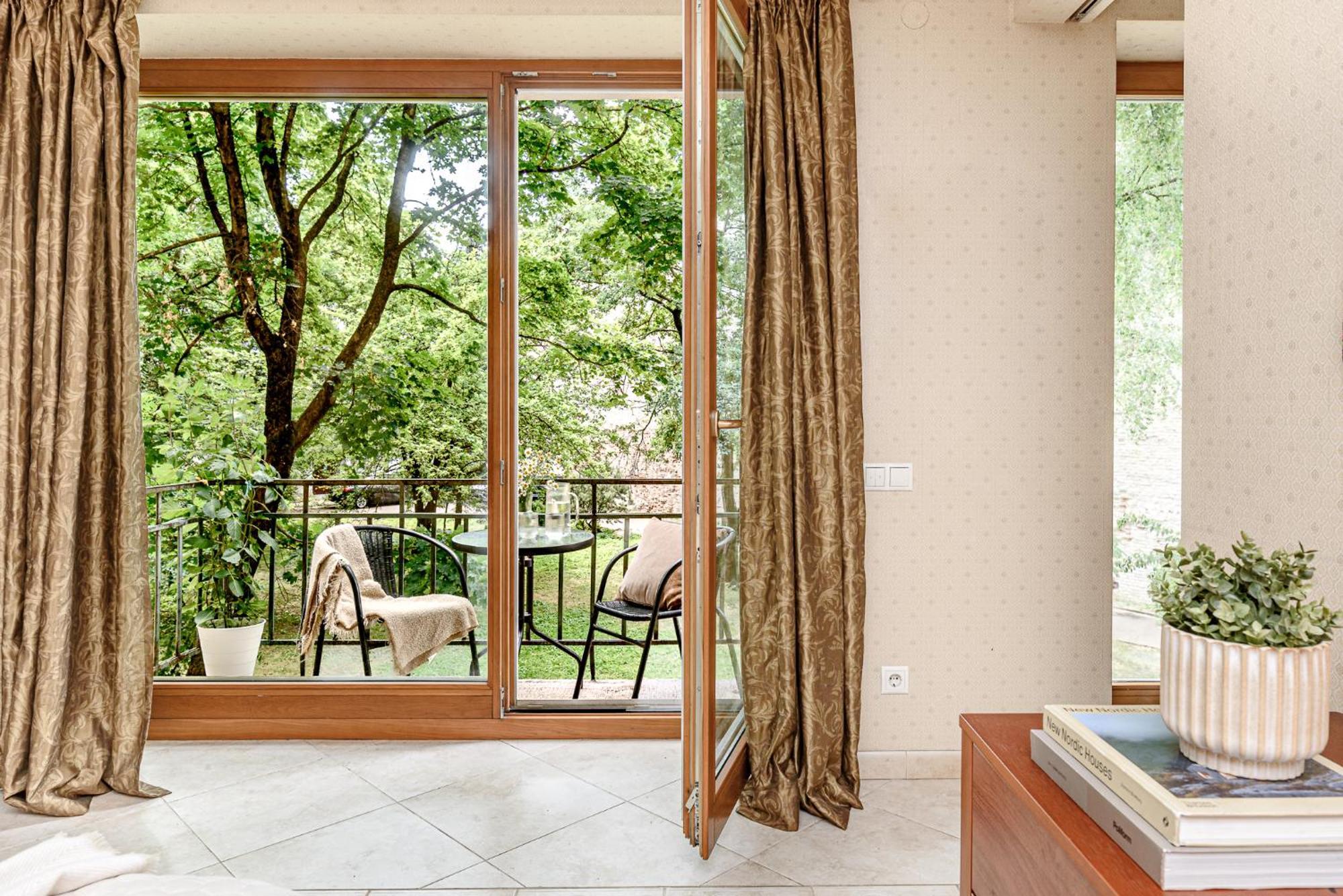 Jacuzzi Apartments X Free Parking X Self Check-In 24X7 By H&H VNO Extérieur photo
